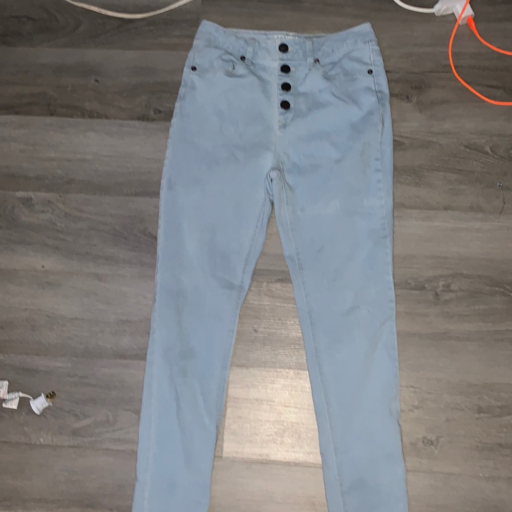 these are jeans they aren’t ripped it’s made with 54% cotton and 26% polyester.